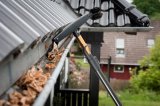 Čistič okapů Fiskars 135542 QuikFit™